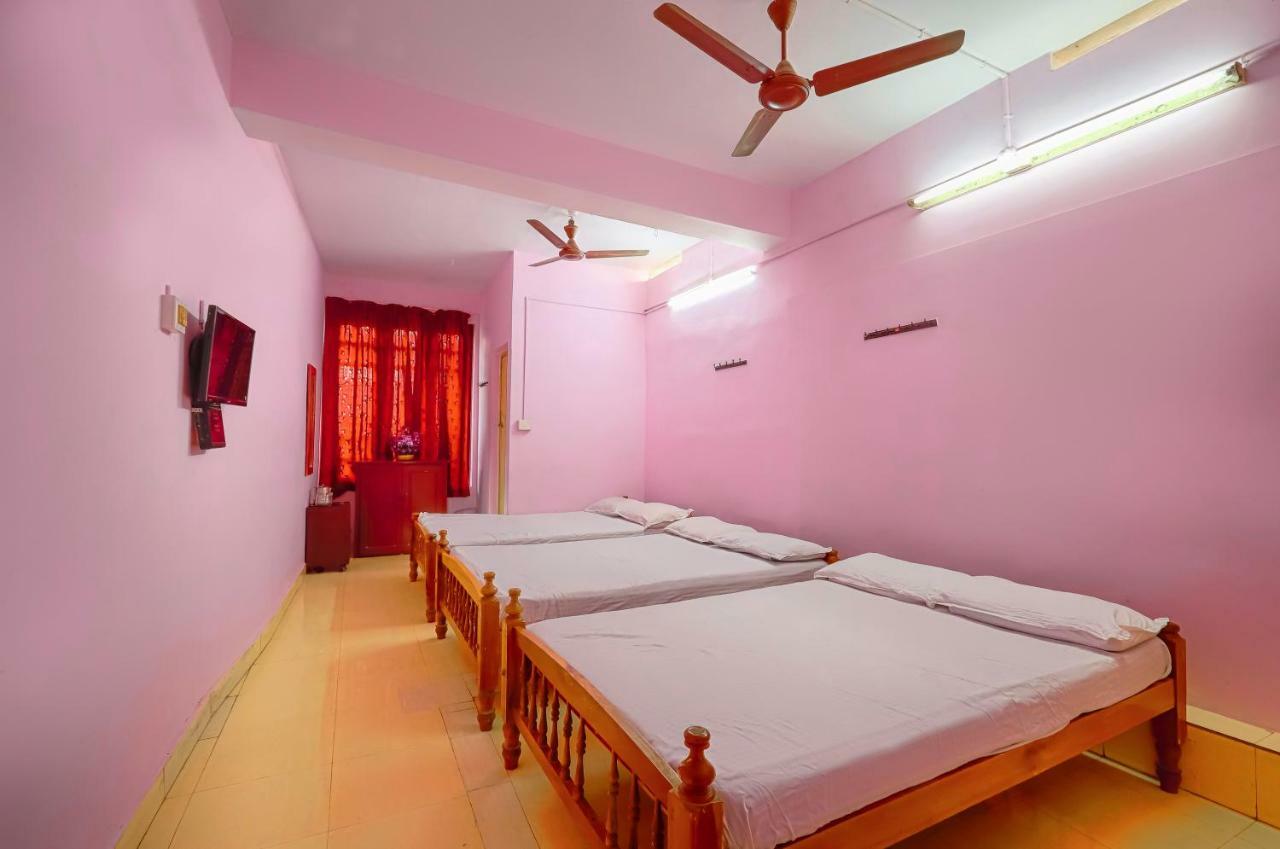 Sri Udupi Hotel Thiruvananthapuram Eksteriør bilde