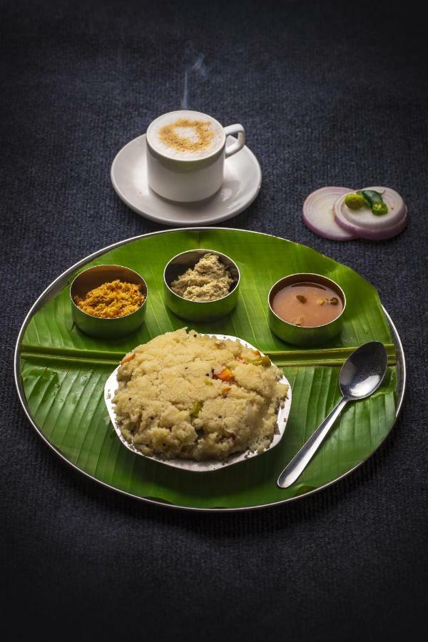 Sri Udupi Hotel Thiruvananthapuram Eksteriør bilde