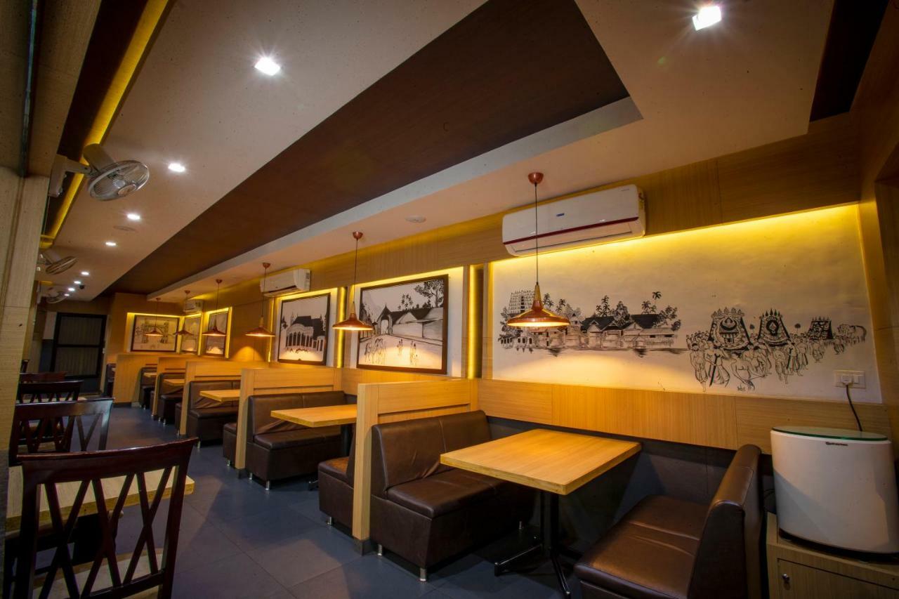 Sri Udupi Hotel Thiruvananthapuram Eksteriør bilde