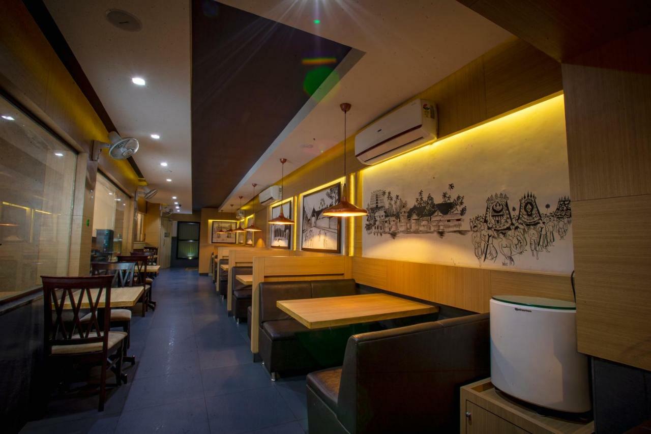Sri Udupi Hotel Thiruvananthapuram Eksteriør bilde